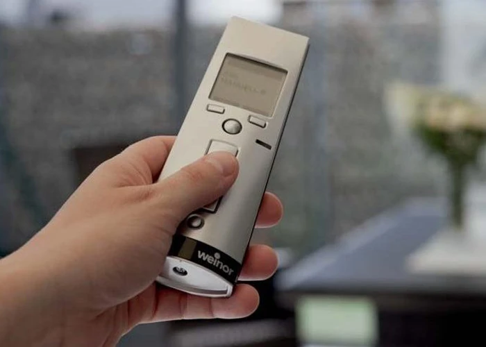 Awnings 2 Weinor BiEasy Hand Remote